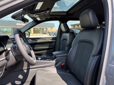 2027 Jeep Grand Cherokee GRAND CHEROKEE L LAREDO ALTITUDE 4X4