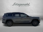 2027 Jeep Grand Cherokee Laredo Altitude