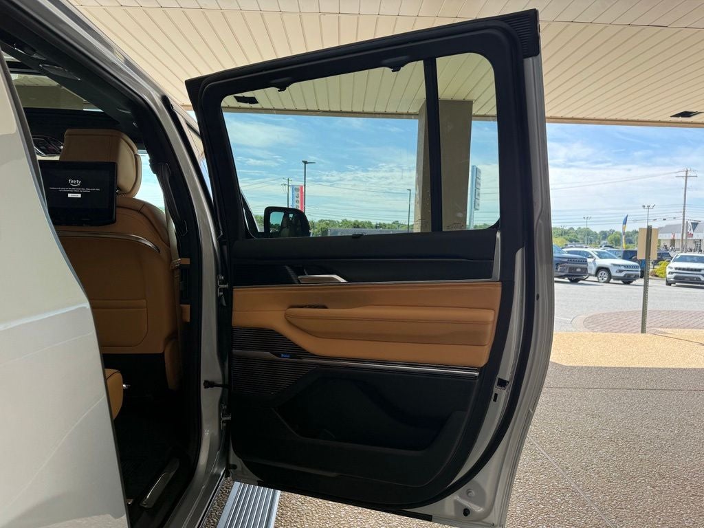 2026 Jeep Grand Wagoneer GRAND WAGONEER L SUMMIT RESERVE 4X4