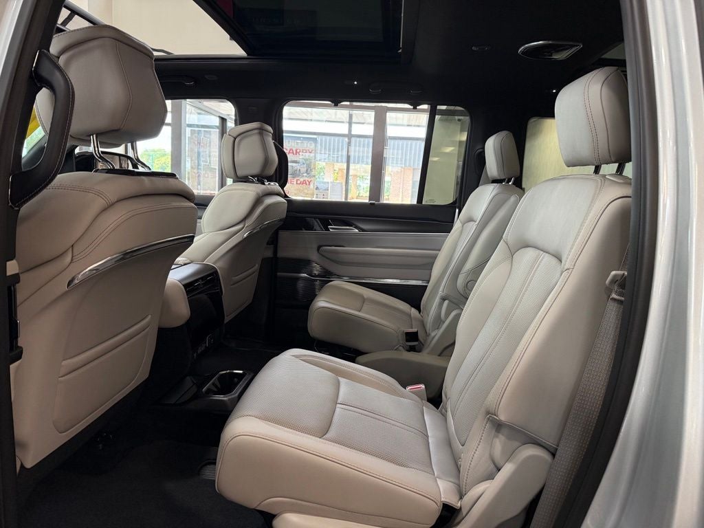 2026 Jeep Grand Wagoneer GRAND WAGONEER SUMMIT OBSIDIAN 4X4
