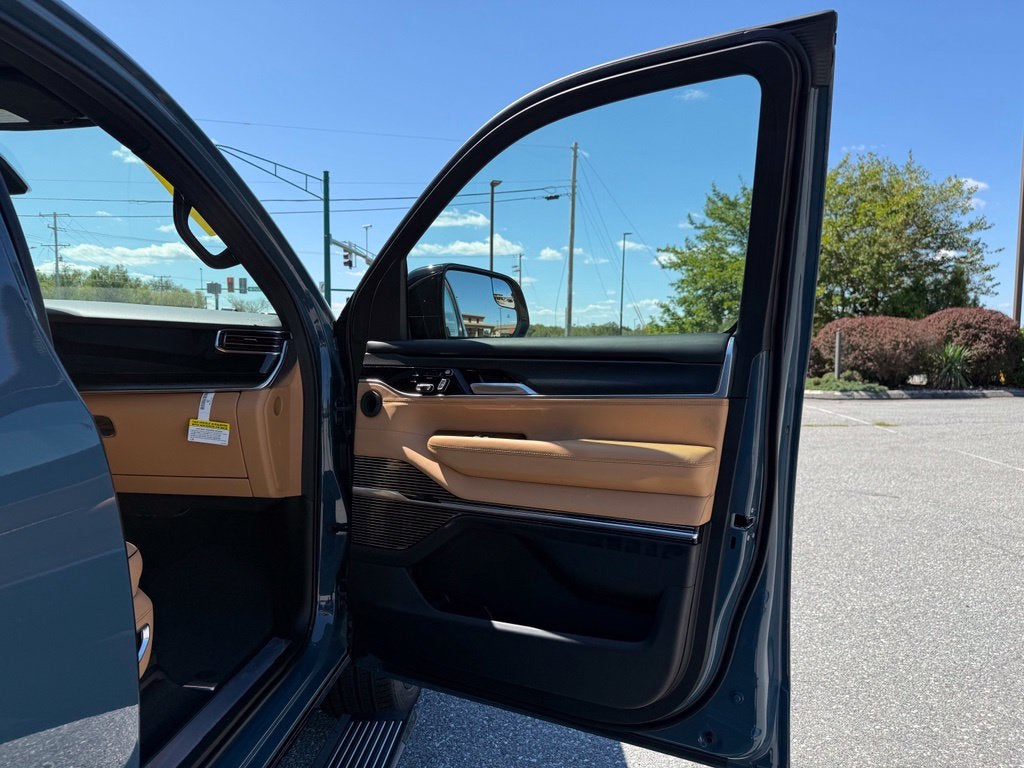 2026 Jeep Grand Wagoneer GRAND WAGONEER SUMMIT RESERVE 4X4