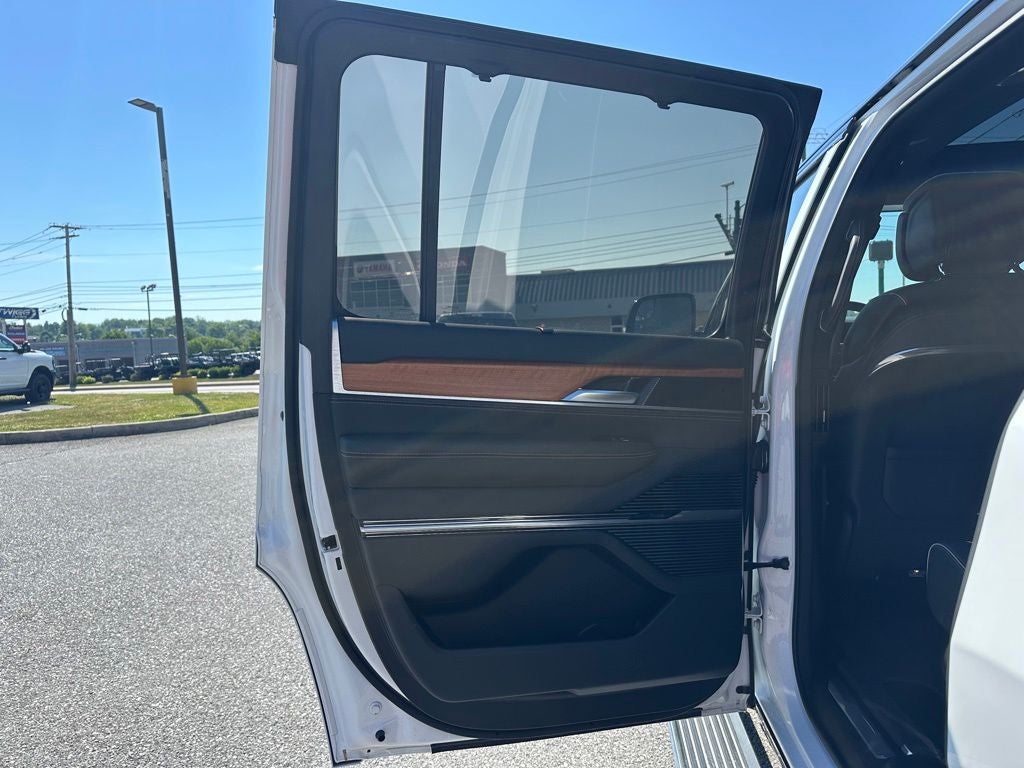 2024 Jeep Grand Wagoneer Series III 4x4