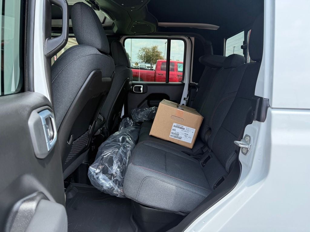 2026 Jeep Gladiator GLADIATOR SHADOW OPS 4X4