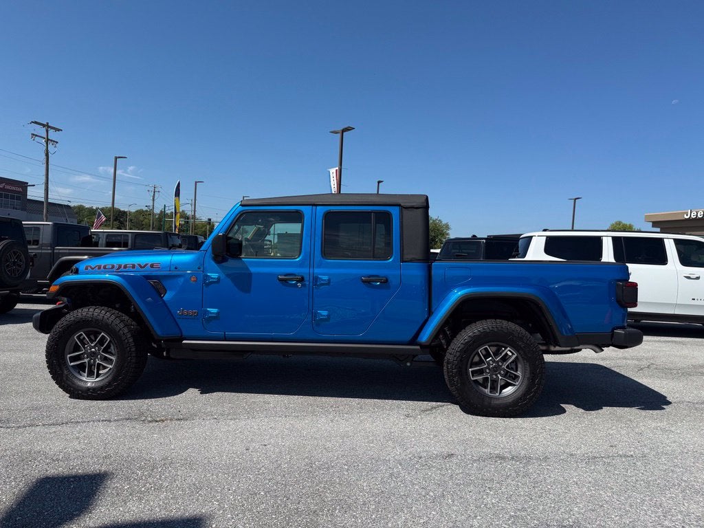 2026 Jeep Gladiator GLADIATOR MOJAVE 4X4