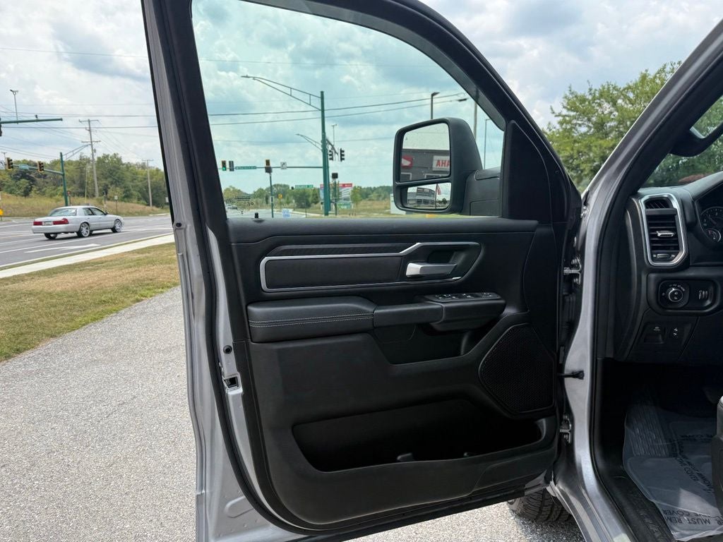 2025 RAM 1500 Big Horn Crew Cab 4x4 5'7' Box