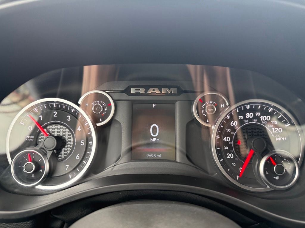 2025 RAM 1500 Big Horn Crew Cab 4x4 5'7' Box