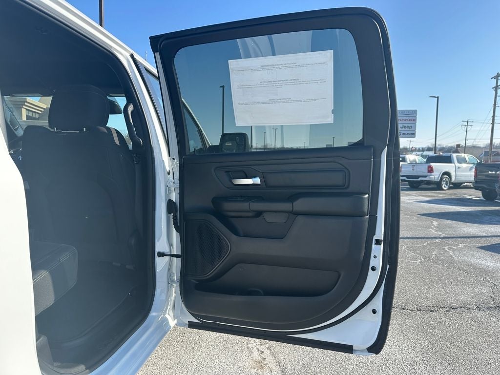 2026 RAM Ram 1500 RAM 1500 TRADESMAN CREW CAB 4X4 5'7' BOX