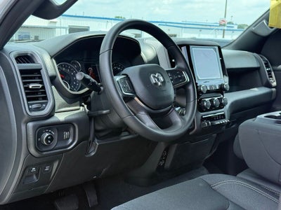 2026 RAM Ram 1500 RAM 1500 EXPRESS CREW CAB 4X4 6'4' BOX