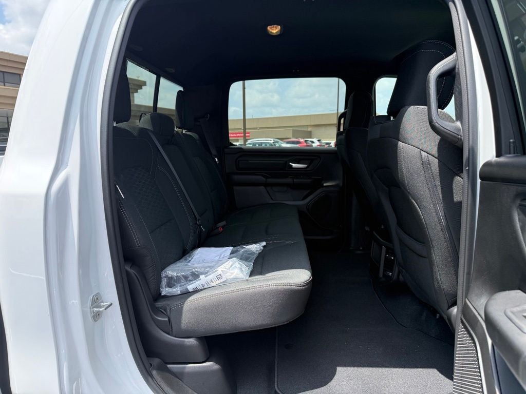 2026 RAM Ram 1500 RAM 1500 EXPRESS CREW CAB 4X4 6'4' BOX
