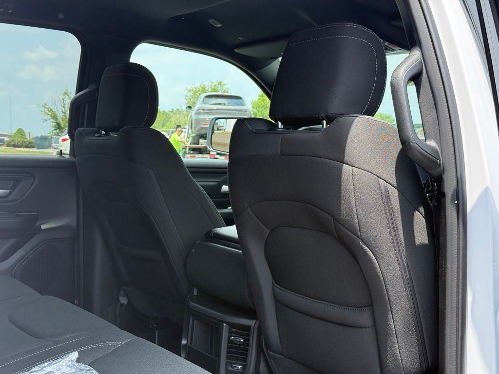 2026 RAM Ram 1500 RAM 1500 EXPRESS CREW CAB 4X4 6'4' BOX