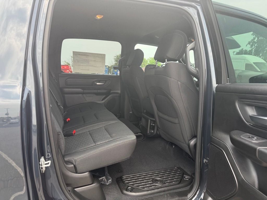 2026 RAM Ram 1500 RAM 1500 EXPRESS CREW CAB 4X4 6'4' BOX