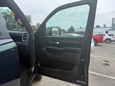 2026 RAM Ram 1500 RAM 1500 EXPRESS CREW CAB 4X4 6'4' BOX