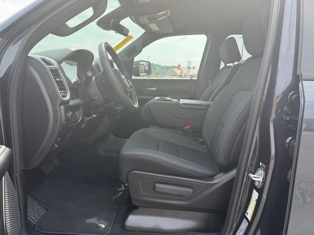 2026 RAM Ram 1500 RAM 1500 EXPRESS CREW CAB 4X4 6'4' BOX