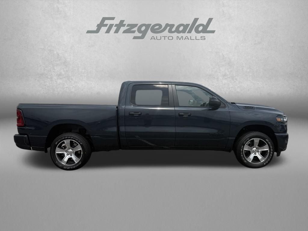 2026 RAM Ram 1500 RAM 1500 EXPRESS CREW CAB 4X4 6'4' BOX