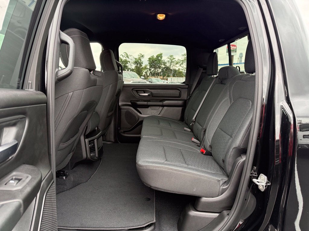 2026 RAM Ram 1500 RAM 1500 EXPRESS CREW CAB 4X4 6'4' BOX