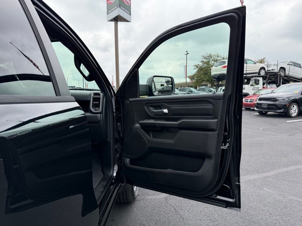 2026 RAM Ram 1500 RAM 1500 EXPRESS CREW CAB 4X4 6'4' BOX