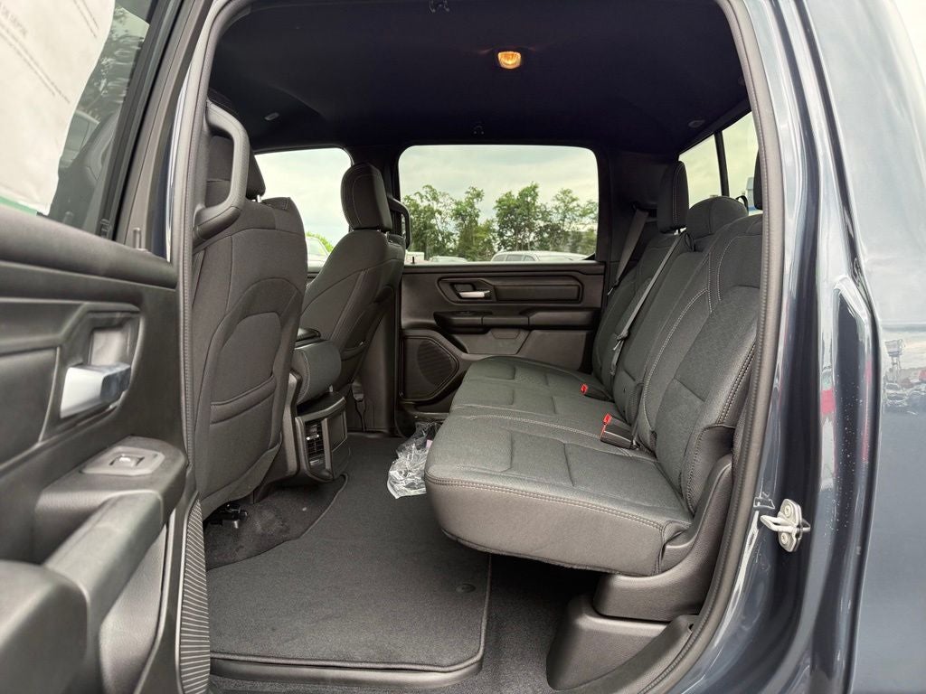 2026 RAM Ram 1500 RAM 1500 EXPRESS CREW CAB 4X4 6'4' BOX