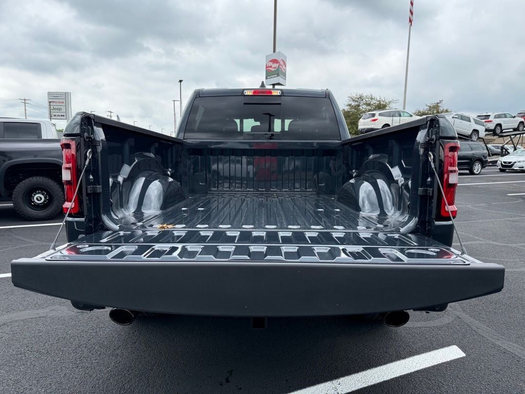 2026 RAM Ram 1500 RAM 1500 EXPRESS CREW CAB 4X4 6'4' BOX