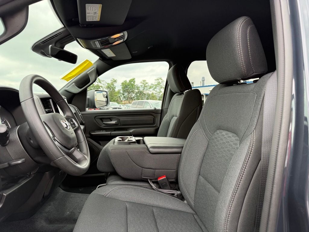 2026 RAM Ram 1500 RAM 1500 EXPRESS CREW CAB 4X4 6'4' BOX