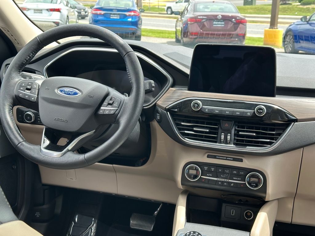 2020 Ford Escape Titanium
