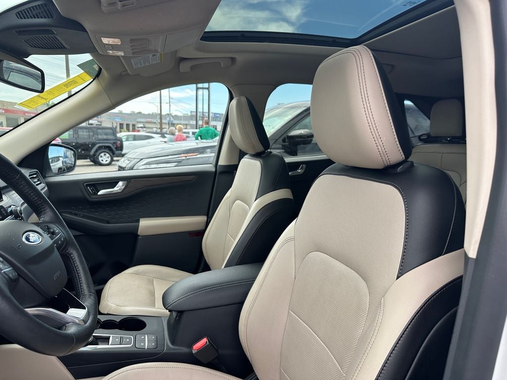 2020 Ford Escape Titanium