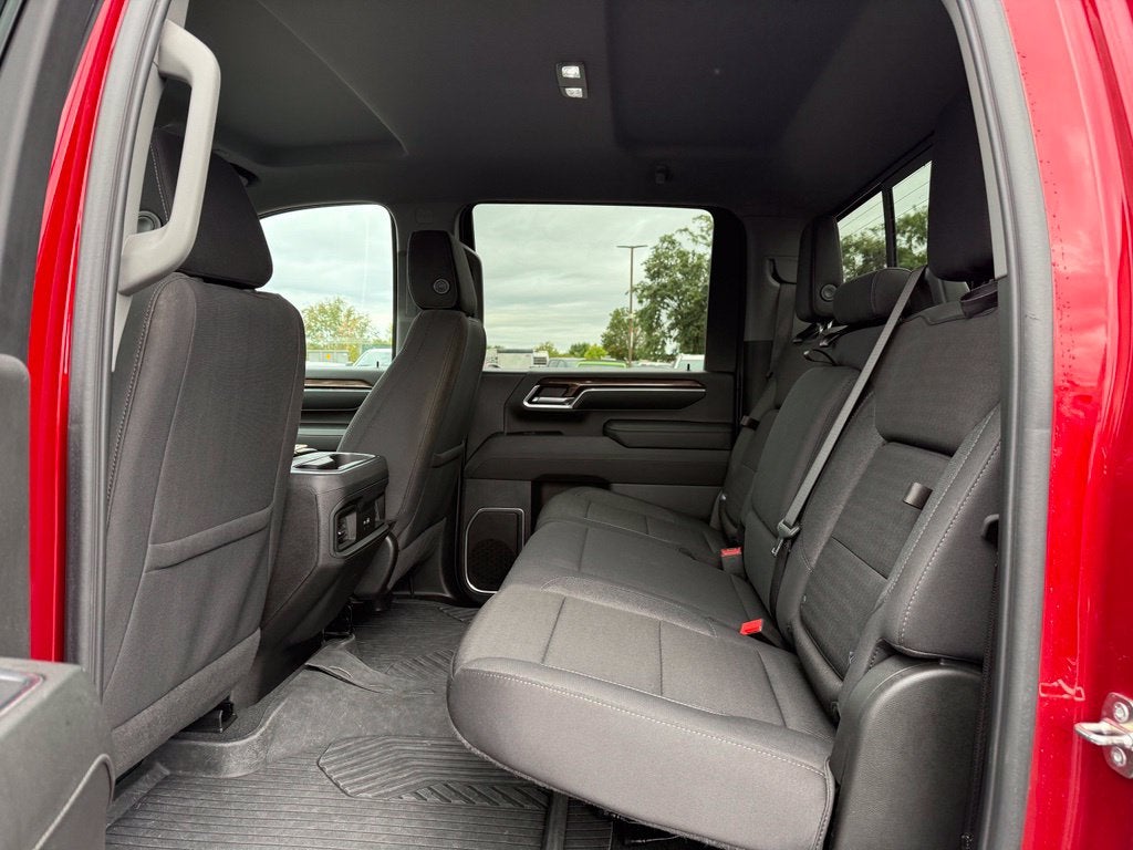 2024 Chevrolet Silverado 3500HD 4WD Crew Cab Standard Bed LT
