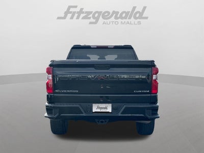 2023 Chevrolet Silverado 1500 4WD Crew Cab Short Bed Custom