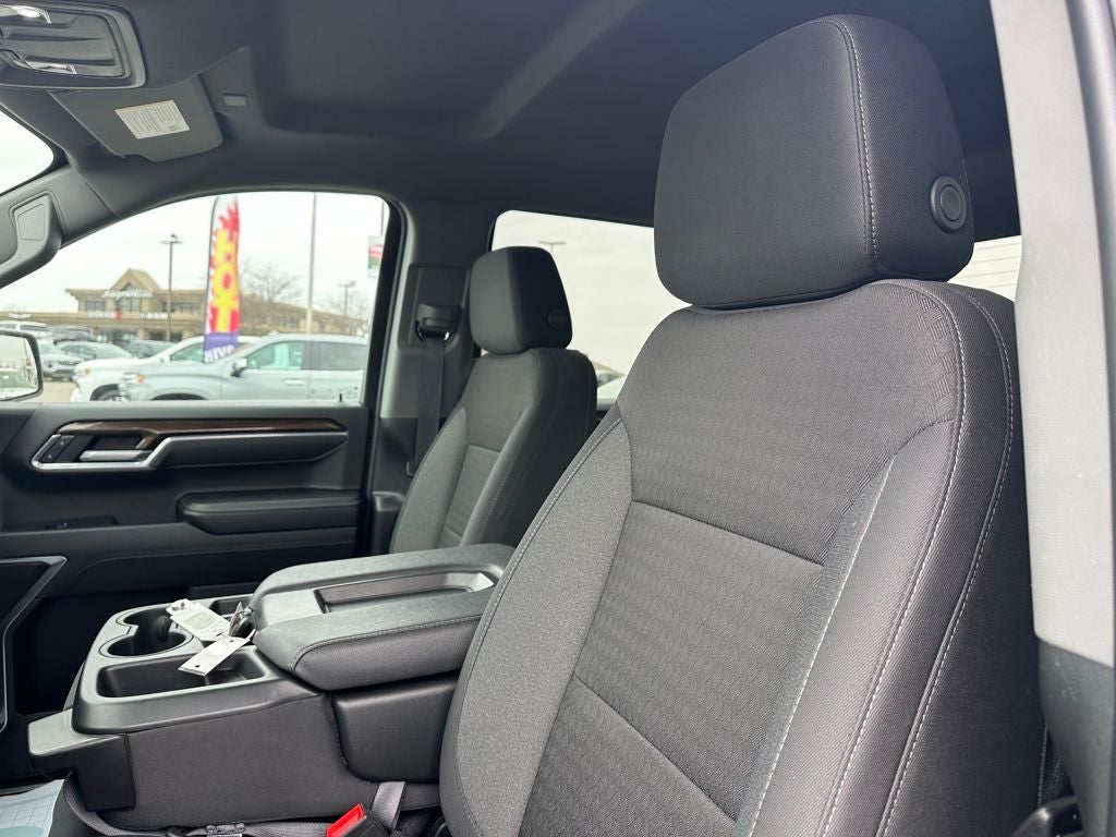 2025 Chevrolet Silverado 1500 4WD Crew Cab Standard Bed LT