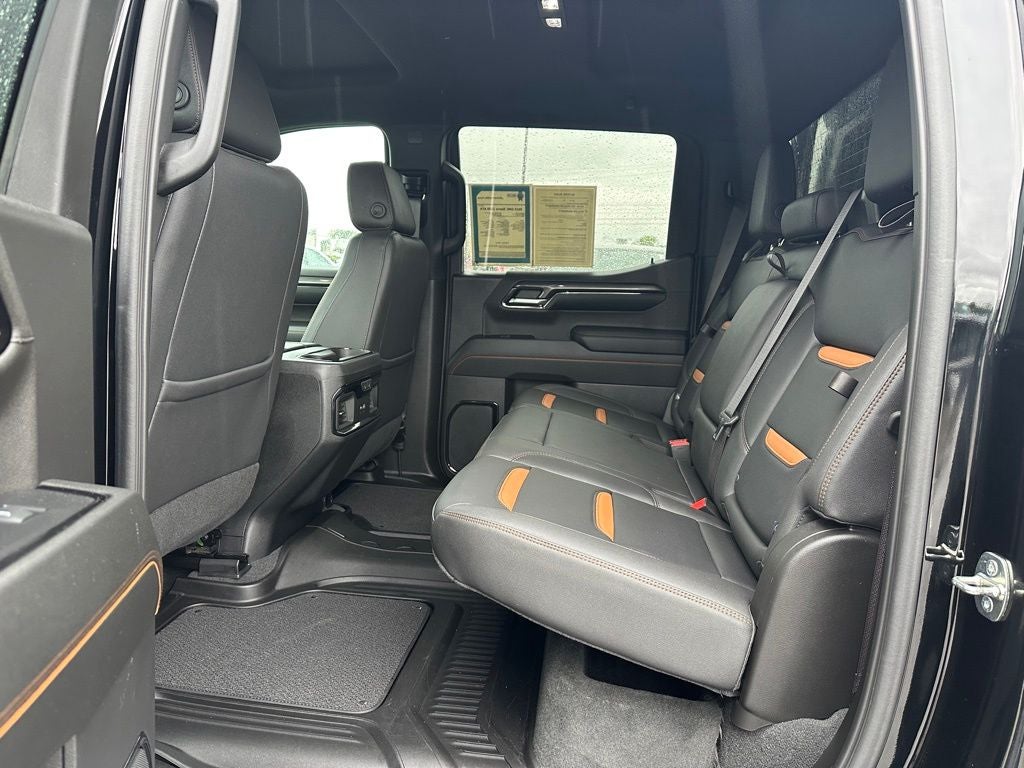 2023 GMC Sierra 1500 4WD Crew Cab Standard Box AT4