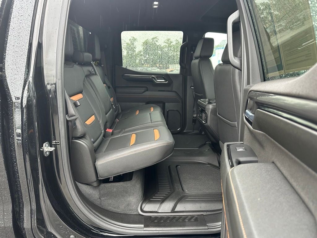 2023 GMC Sierra 1500 4WD Crew Cab Standard Box AT4