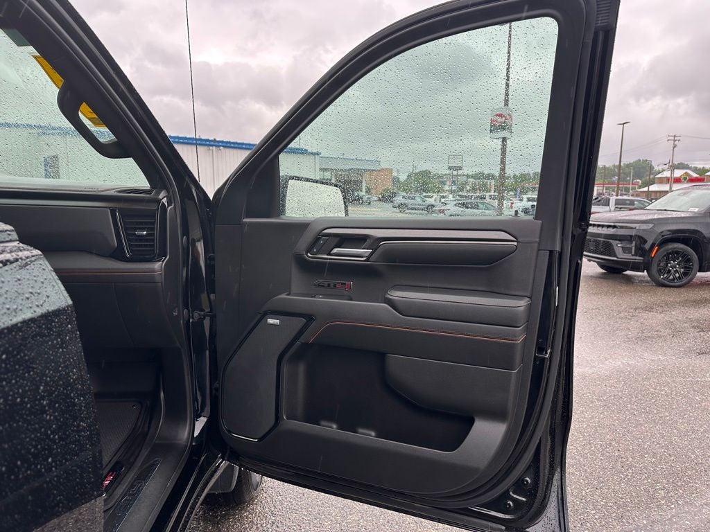 2023 GMC Sierra 1500 4WD Crew Cab Standard Box AT4