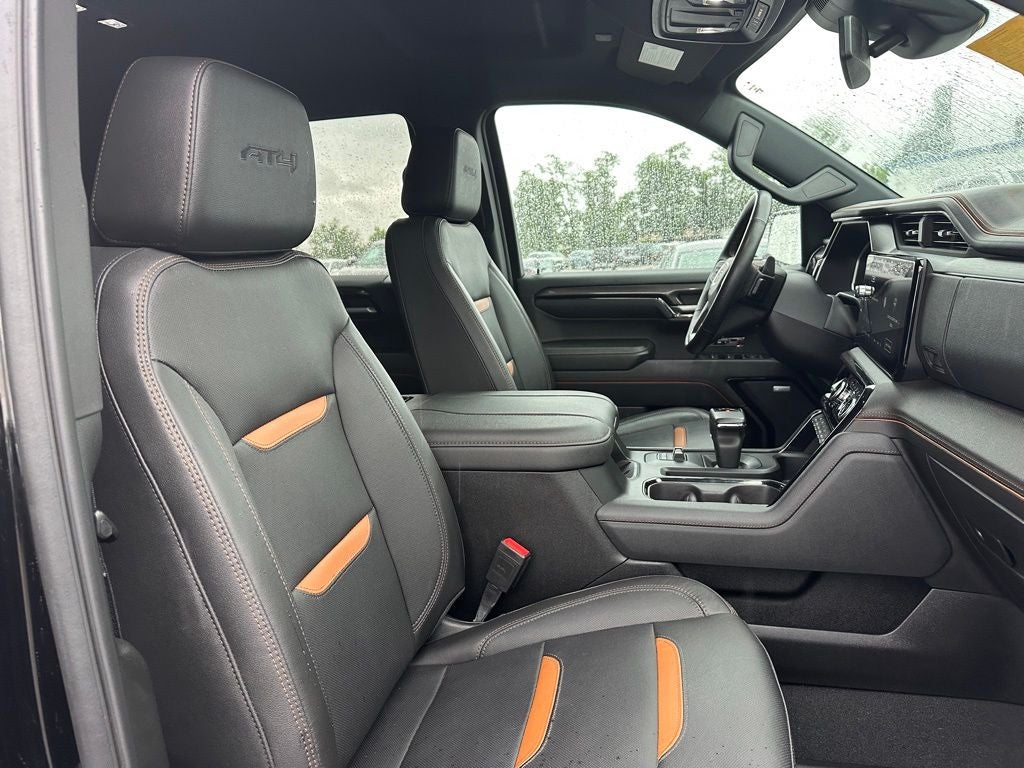 2023 GMC Sierra 1500 4WD Crew Cab Standard Box AT4
