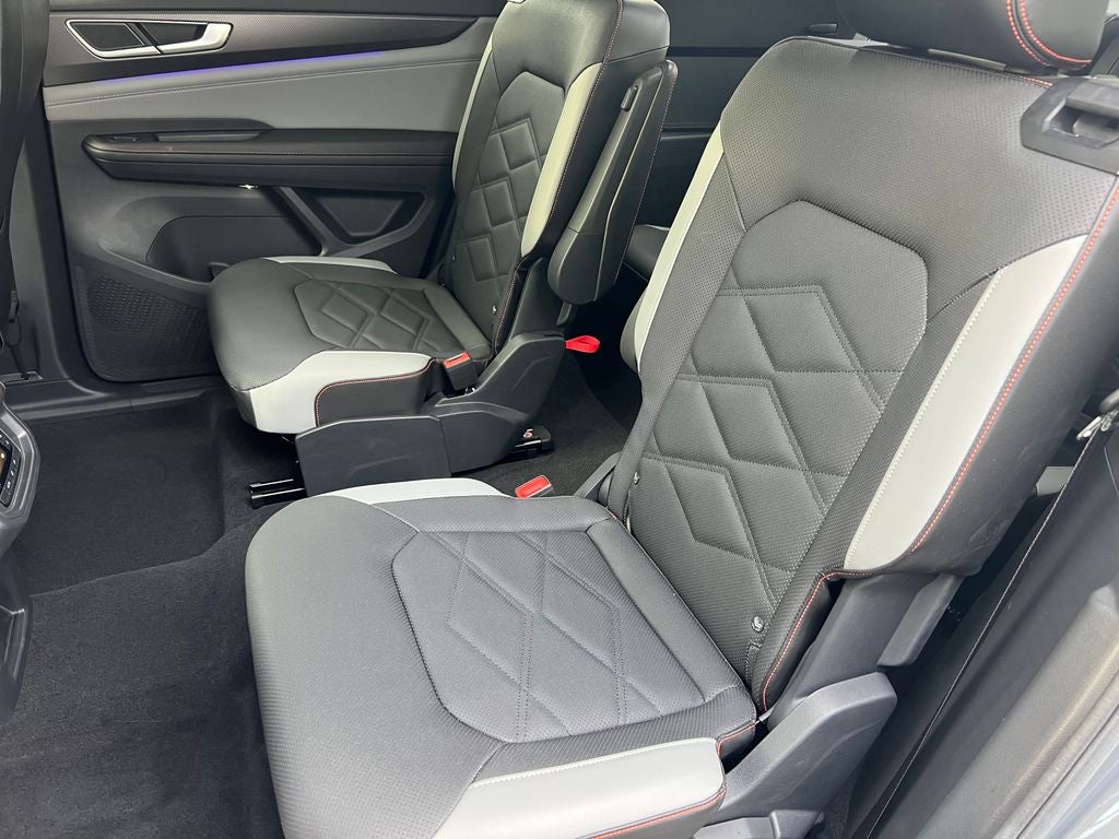 2024 Volkswagen Atlas 2.0T Peak Edition SE w/Technology