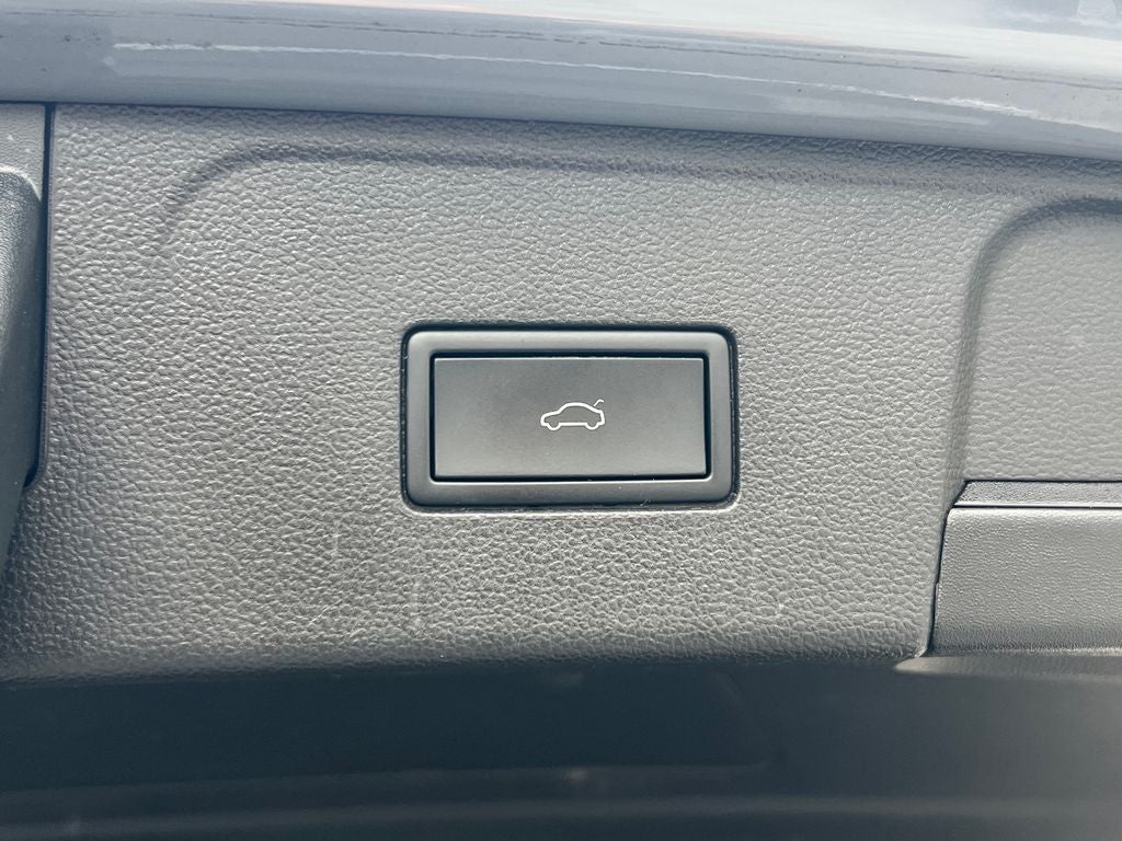 2024 Volkswagen Atlas 2.0T Peak Edition SE w/Technology