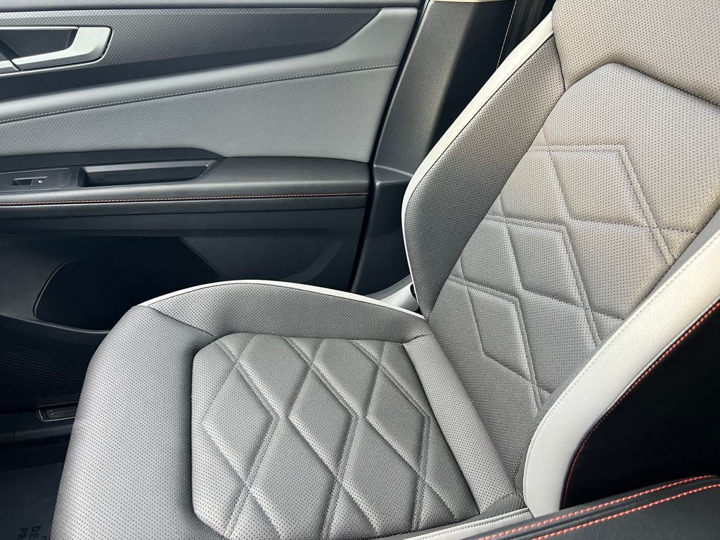 2024 Volkswagen Atlas 2.0T Peak Edition SE w/Technology