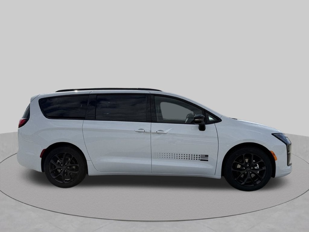 2027 Chrysler Pacifica PACIFICA SELECT