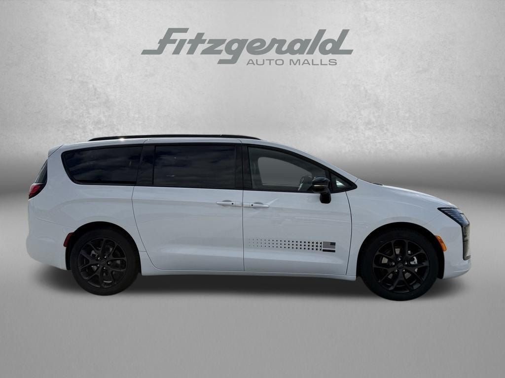 2027 Chrysler Pacifica PACIFICA SELECT