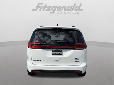2027 Chrysler Pacifica PACIFICA SELECT