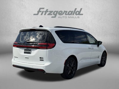 2027 Chrysler Pacifica PACIFICA SELECT