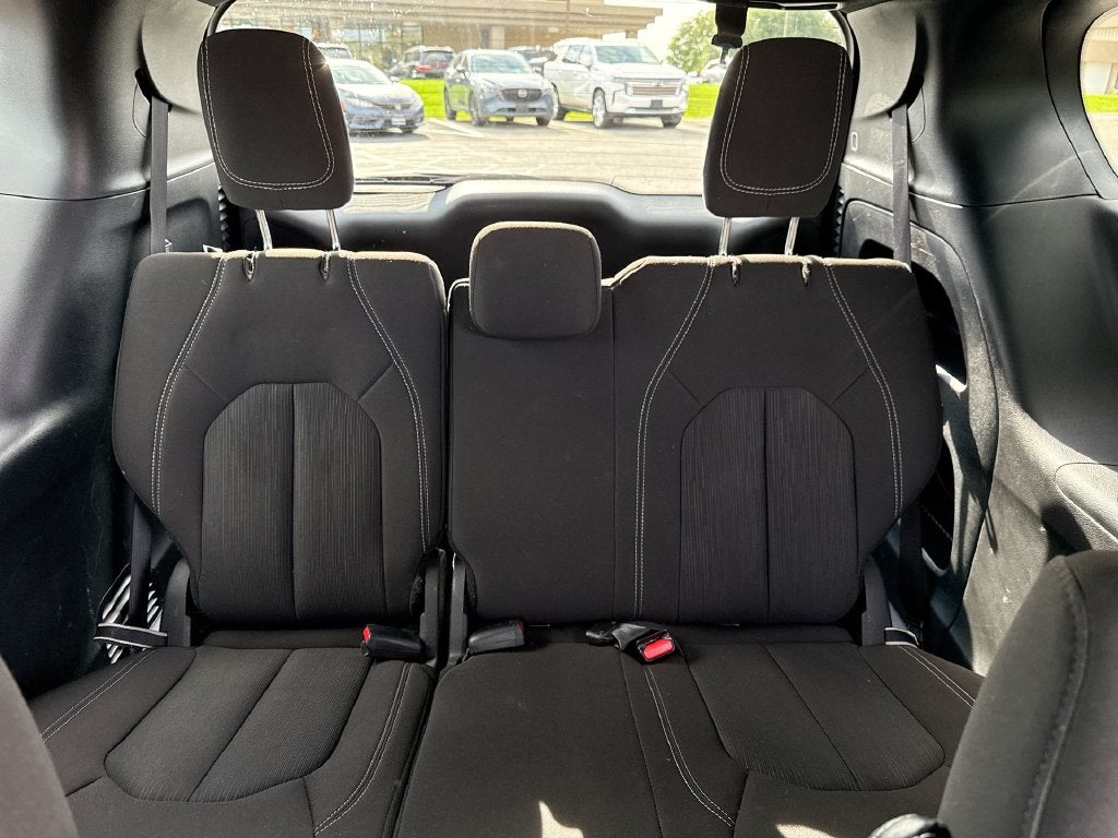 2024 Chrysler Pacifica Touring