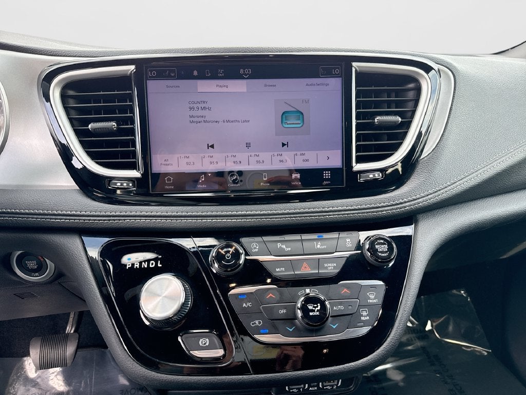 2024 Chrysler Pacifica Touring
