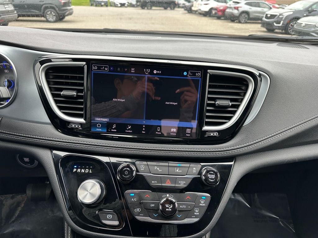 2026 Chrysler Pacifica Limited