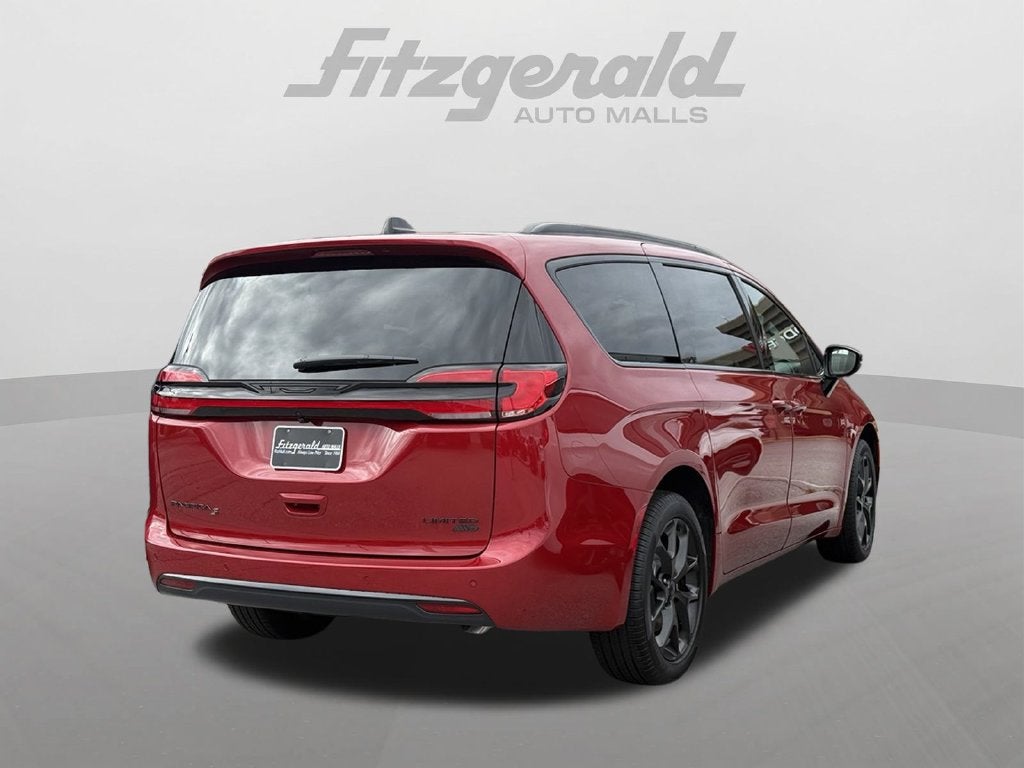 2027 Chrysler Pacifica PACIFICA LIMITED AWD