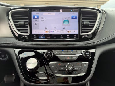 2027 Chrysler Pacifica PACIFICA LIMITED AWD