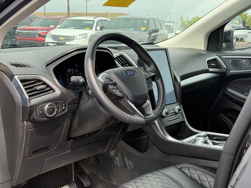 2024 Ford Edge Titanium