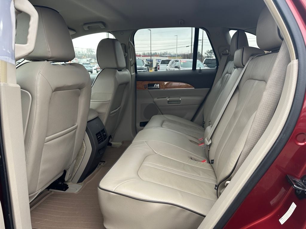 2015 Lincoln MKX Base