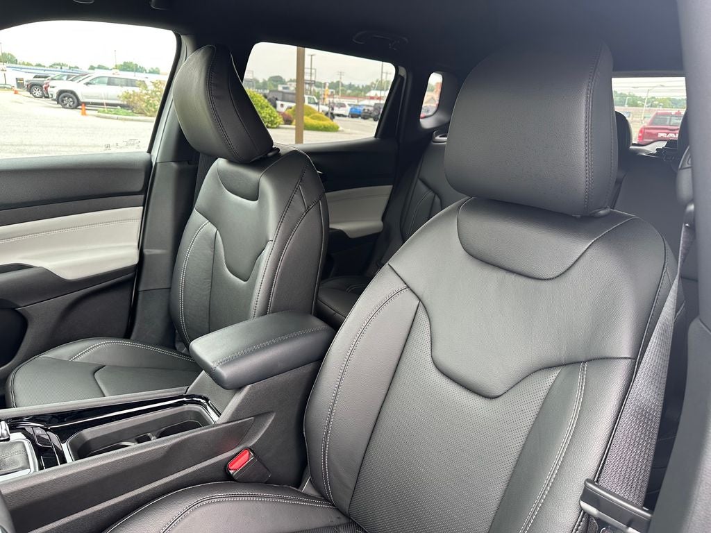 2025 Jeep Compass COMPASS LIMITED 4X4