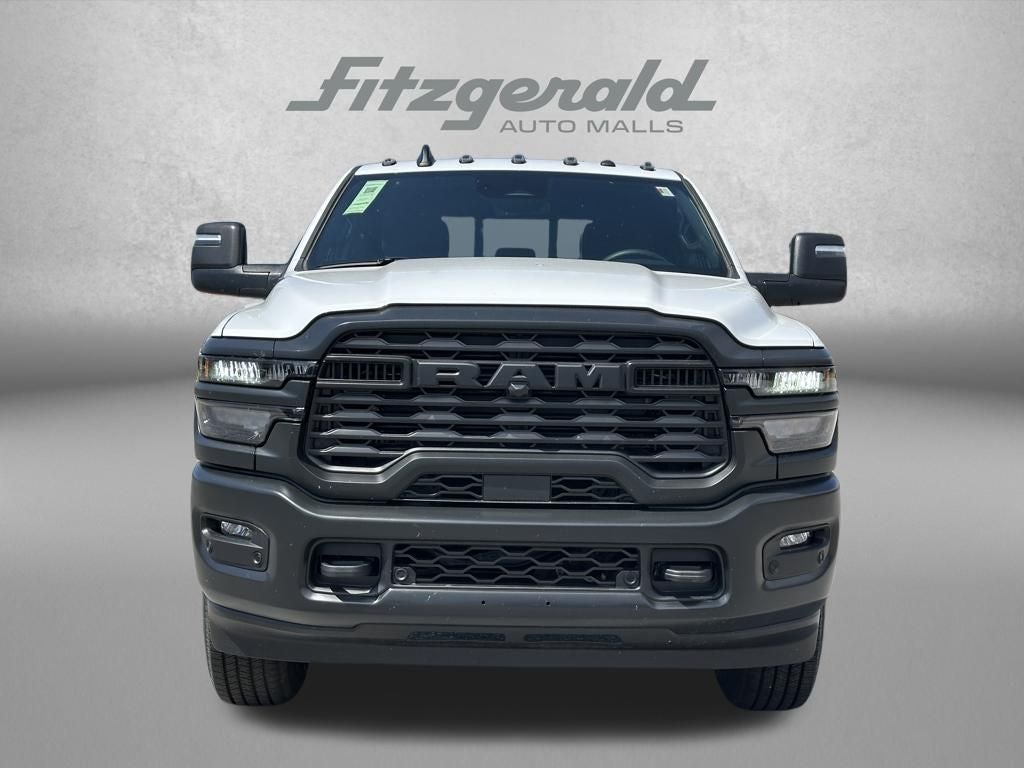 2026 RAM Ram 3500 RAM 3500 TRADESMAN CREW CAB 4X4 6'4' BOX