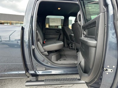 2026 RAM Ram 2500 RAM 2500 BLACK EXPRESS CREW CAB 4X4 6'4' BOX
