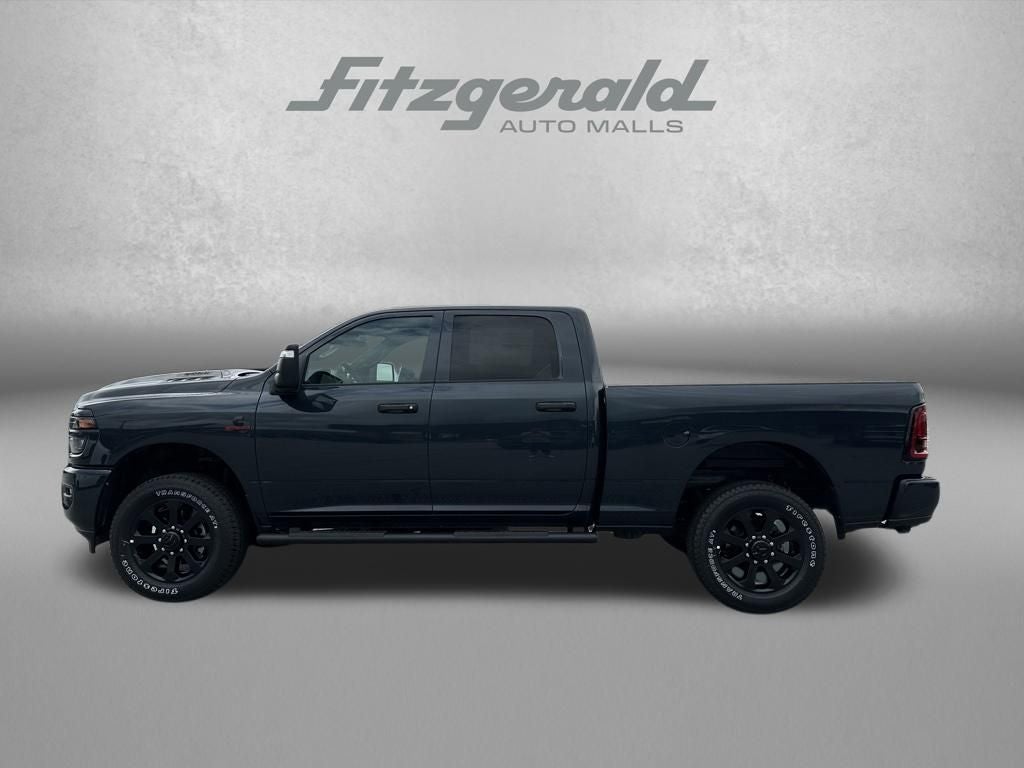 2026 RAM Ram 2500 RAM 2500 BLACK EXPRESS CREW CAB 4X4 6'4' BOX
